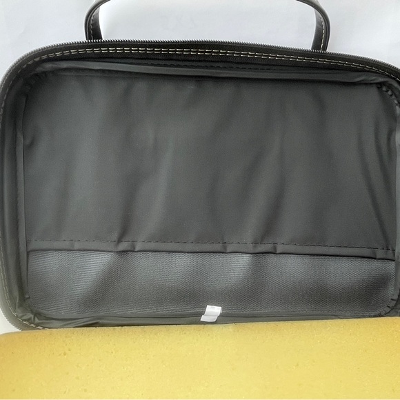 Nelson Regency Deluxe Bible Cover with Pink Floral Design - Picture 14 of 16